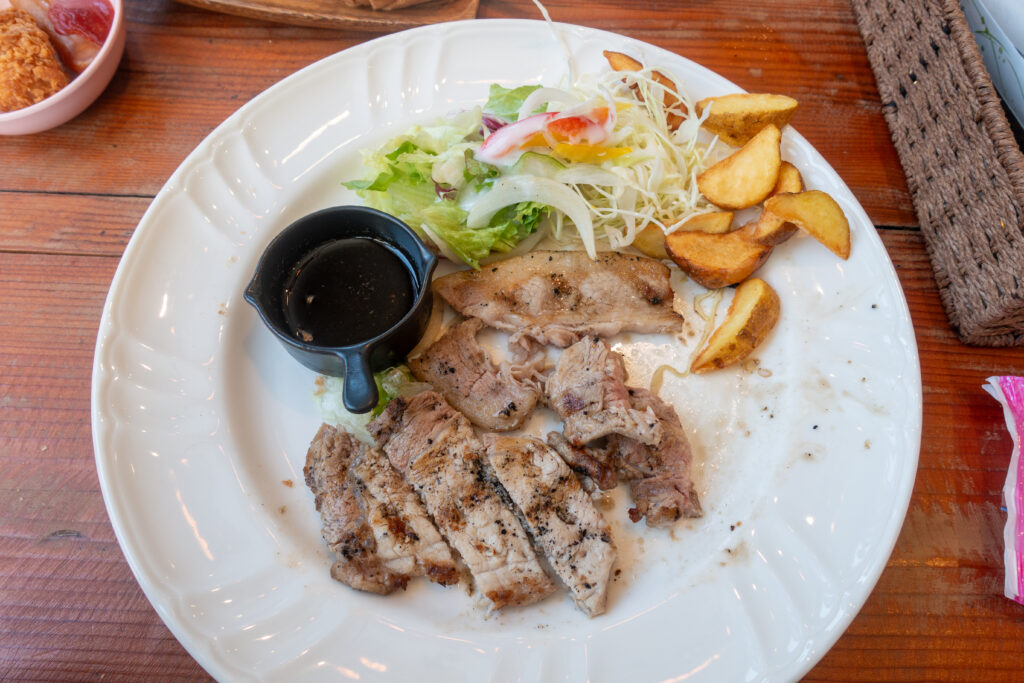 本日のランチ「もち豚ロースステーキ」